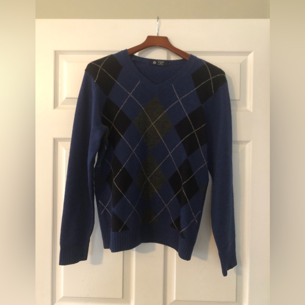 Men’s Small Argyle 100% Lambs Wool V-Neck Sweater